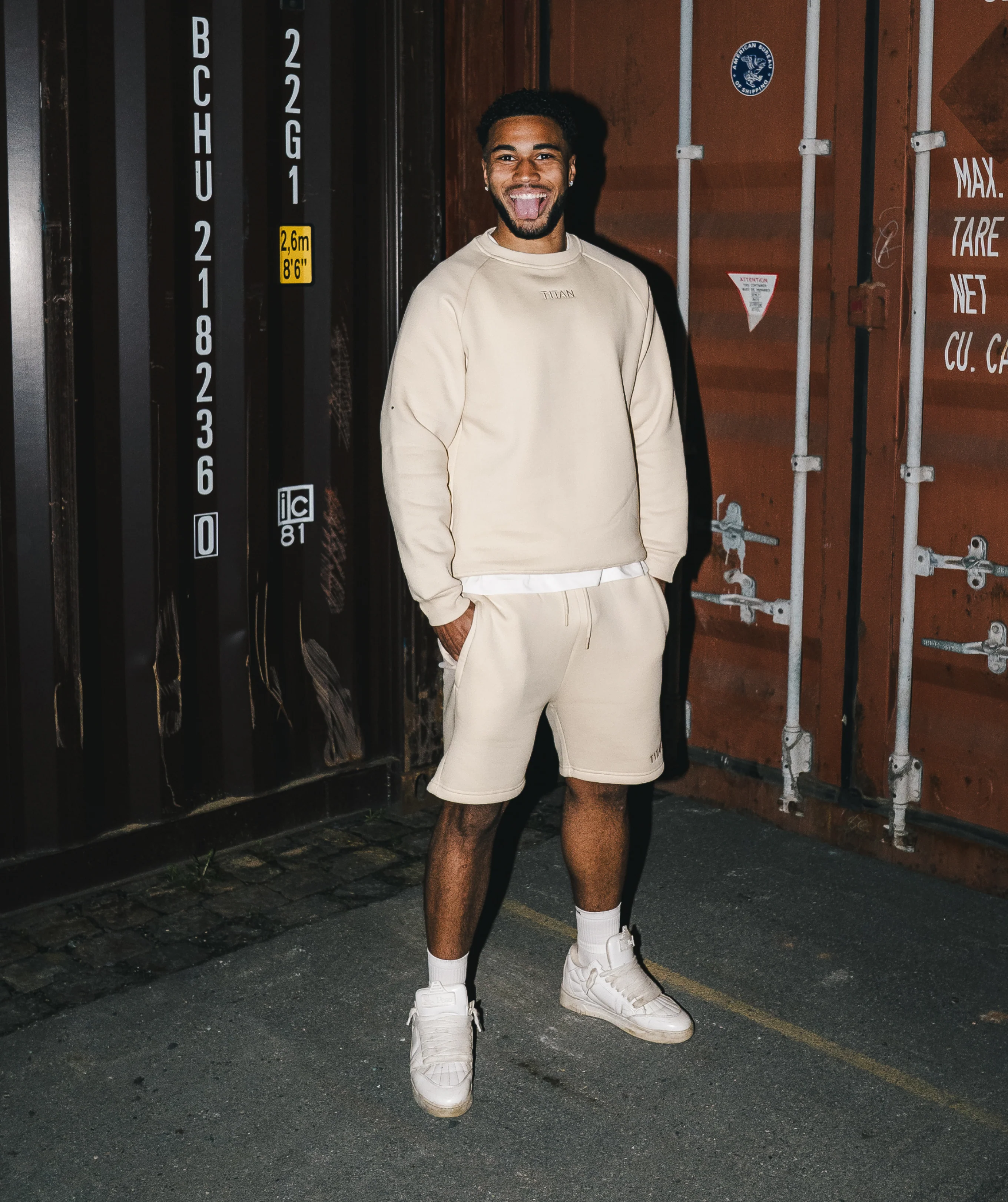 Athleisure Shorts - Creme - Image 3